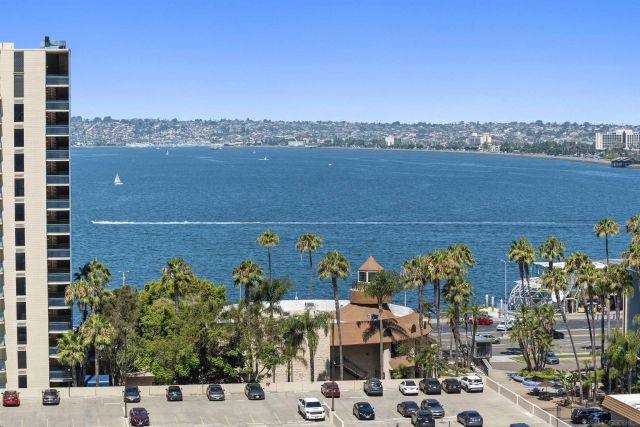 1205 Pacific Highway 1203, San Diego, CA 92101