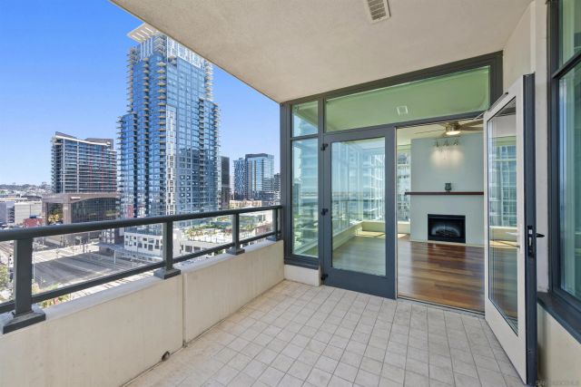 1205 Pacific Highway 1203, San Diego, CA 92101