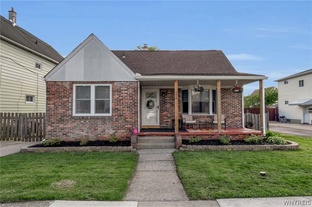 250 Curtiss Street, Cheektowaga, NY 14212