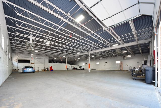 1340 Louis Avenue, Elk Grove Village, IL 60007