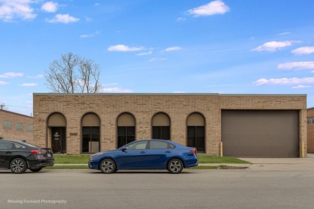 1340 Louis Avenue, Elk Grove Village, IL 60007