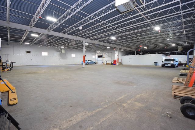 1340 Louis Avenue, Elk Grove Village, IL 60007