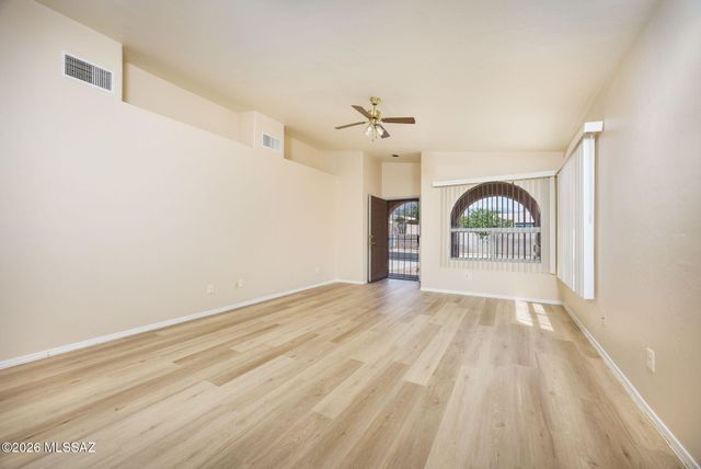 12253 N Brightridge Drive, Oro Valley, AZ 85755