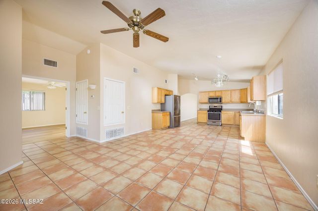 12253 N Brightridge Drive, Oro Valley, AZ 85755