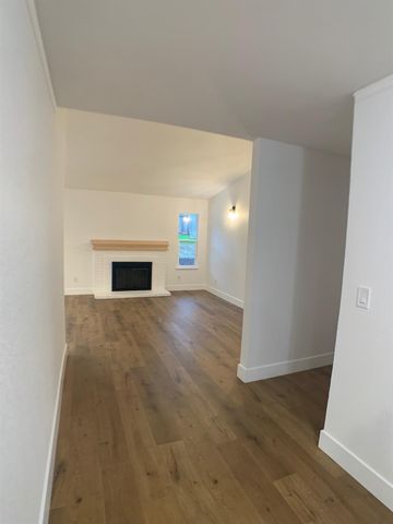 129 Cerrito Dr, Folsom, CA 95630