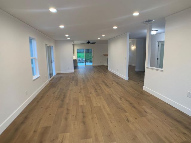 129 Cerrito Dr, Folsom, CA 95630