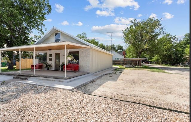 1003 W 5th Street, Clifton, TX 76634