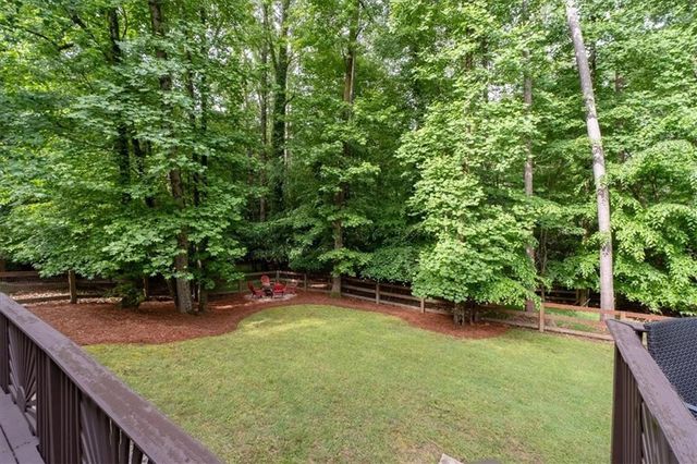 9470 Hillside Drive, Roswell, GA 30076