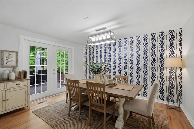9470 Hillside Drive, Roswell, GA 30076