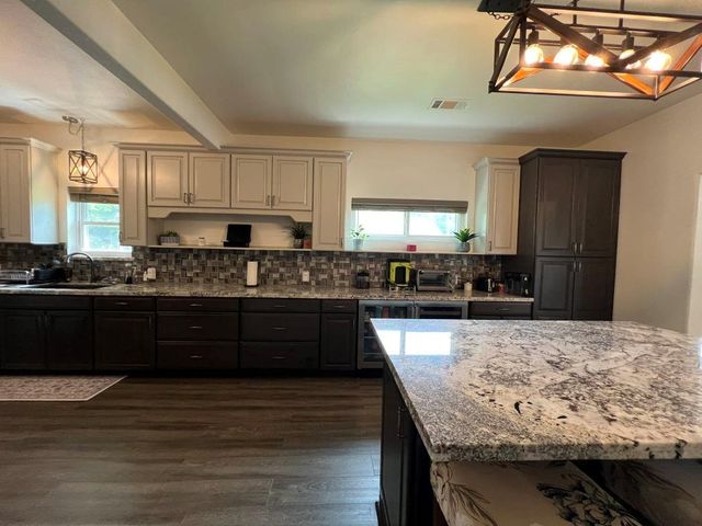103 W Barrow Street, Dayton, TX 77535