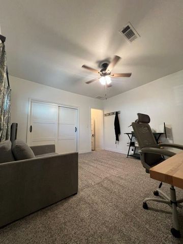 103 W Barrow Street, Dayton, TX 77535