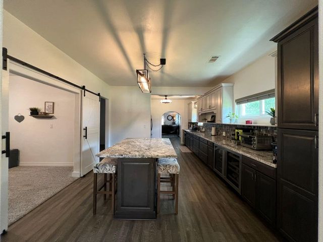 103 W Barrow Street, Dayton, TX 77535