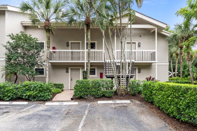 11863 Wimbledon Circle 538, Wellington, FL 33414