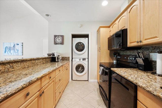 11863 Wimbledon Circle 538, Wellington, FL 33414