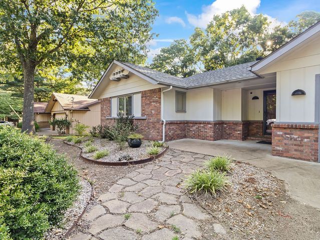 22 Tavistock Drive, Bella Vista, AR 72714