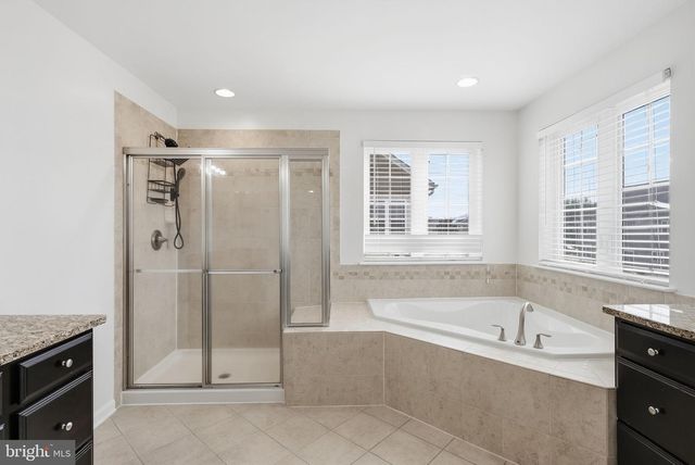 11163 SAINT CHRISTOPHER DR, White Plains, MD 20695