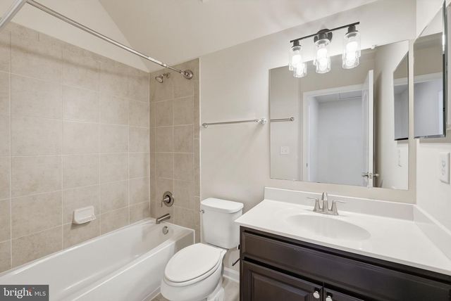 11163 SAINT CHRISTOPHER DR, White Plains, MD 20695