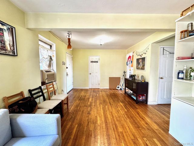 138-29 Jewel Ave 2D, Kew Garden Hills, NY 11367