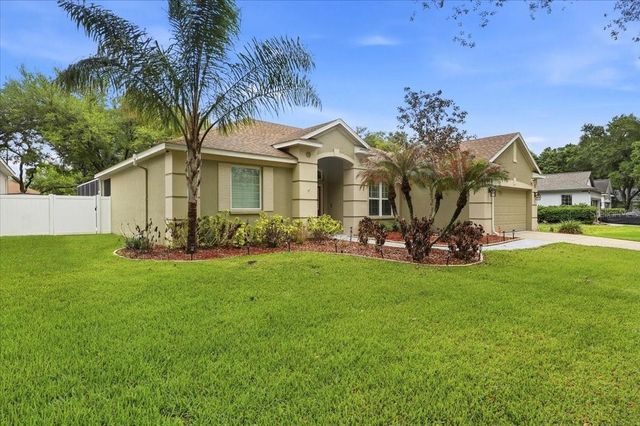 2214 LONGMORE CIRCLE, Valrico, FL 33596