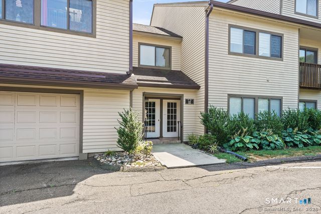 2435 Bedford Street 21HH, Stamford, CT 06905