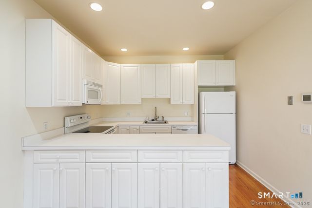 2435 Bedford Street 21HH, Stamford, CT 06905