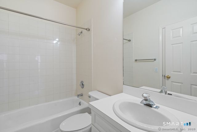2435 Bedford Street 21HH, Stamford, CT 06905