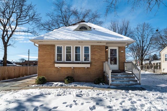 5813 S 112th STREET, Hales Corners, WI 53130