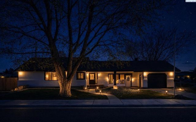 715 S Juniper St, Kennewick, WA 99336