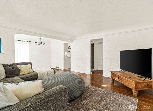 101 S 58th Street, Tacoma, WA 98408