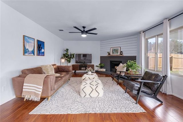 11007 Applewood DR, Austin, TX 78758