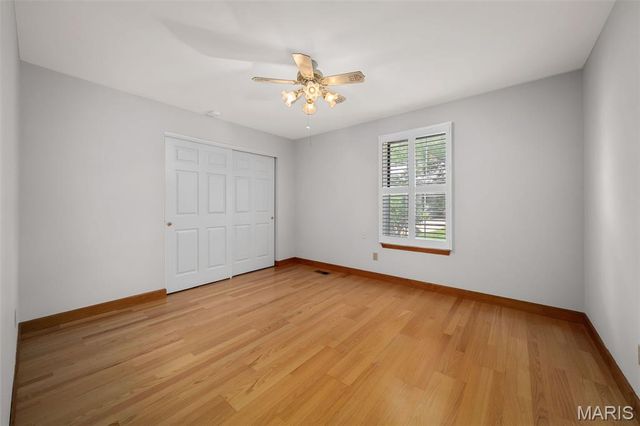 5116 Kennerly Place Drive, St Louis, MO 63128