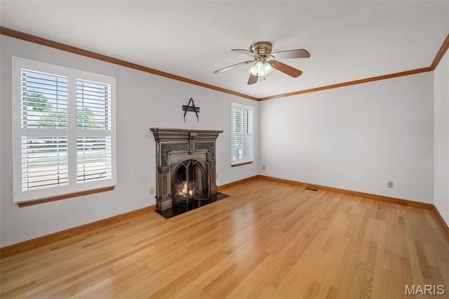 5116 Kennerly Place Drive, St Louis, MO 63128