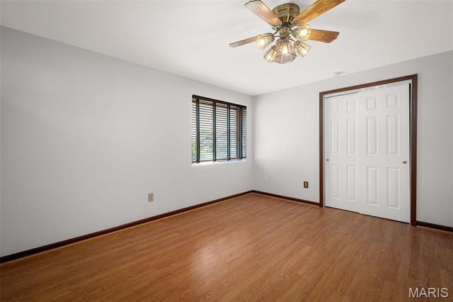 5116 Kennerly Place Drive, St Louis, MO 63128