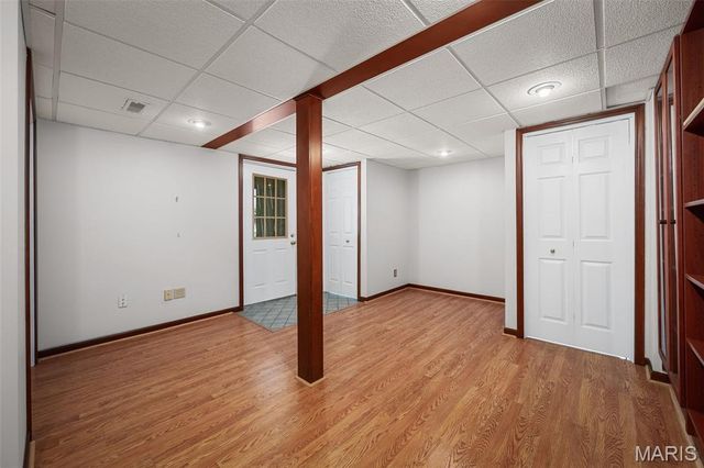 5116 Kennerly Place Drive, St Louis, MO 63128