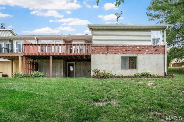 5116 Kennerly Place Drive, St Louis, MO 63128