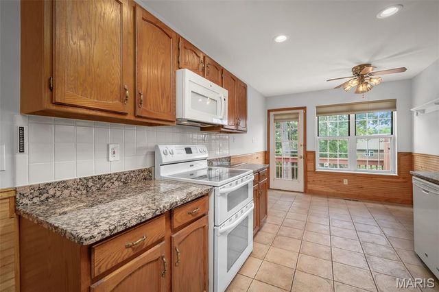 5116 Kennerly Place Drive, St Louis, MO 63128