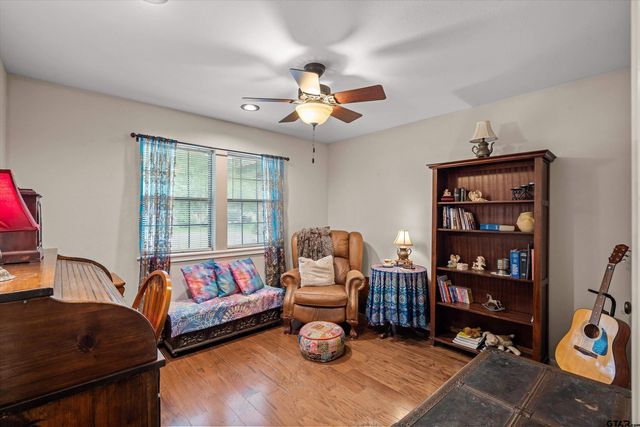 442 Greenbriar Trail, Holly Lake Ranch, TX 75765