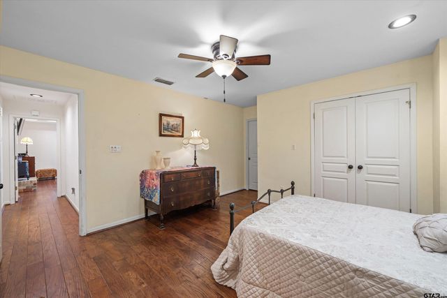 442 Greenbriar Trail, Holly Lake Ranch, TX 75765