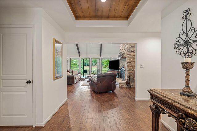 442 Greenbriar Trail, Holly Lake Ranch, TX 75765