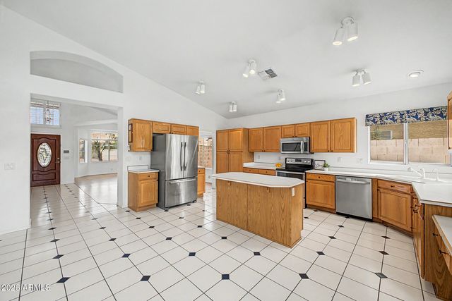 16840 S 36TH Place, Phoenix, AZ 85048