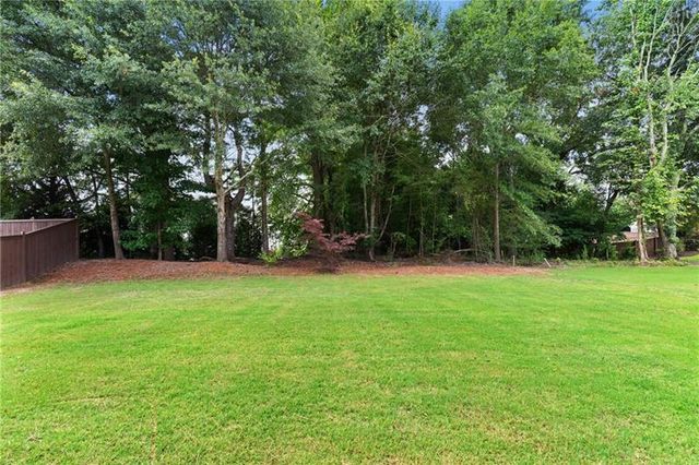 8210 Shakerag Trace, Suwanee, GA 30024