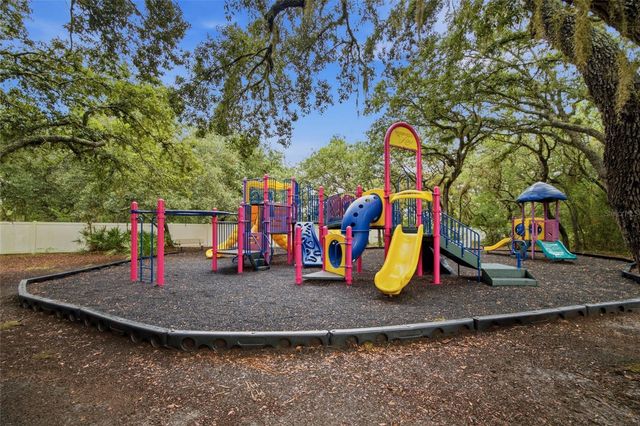 12452 CRICKLEWOOD DRIVE, Spring Hill, FL 34610