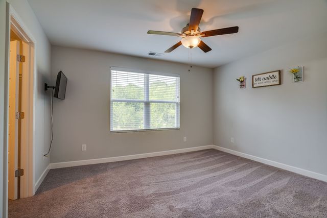 248 Mansfield Dr, Gallatin, TN 37066