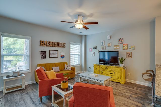 248 Mansfield Dr, Gallatin, TN 37066