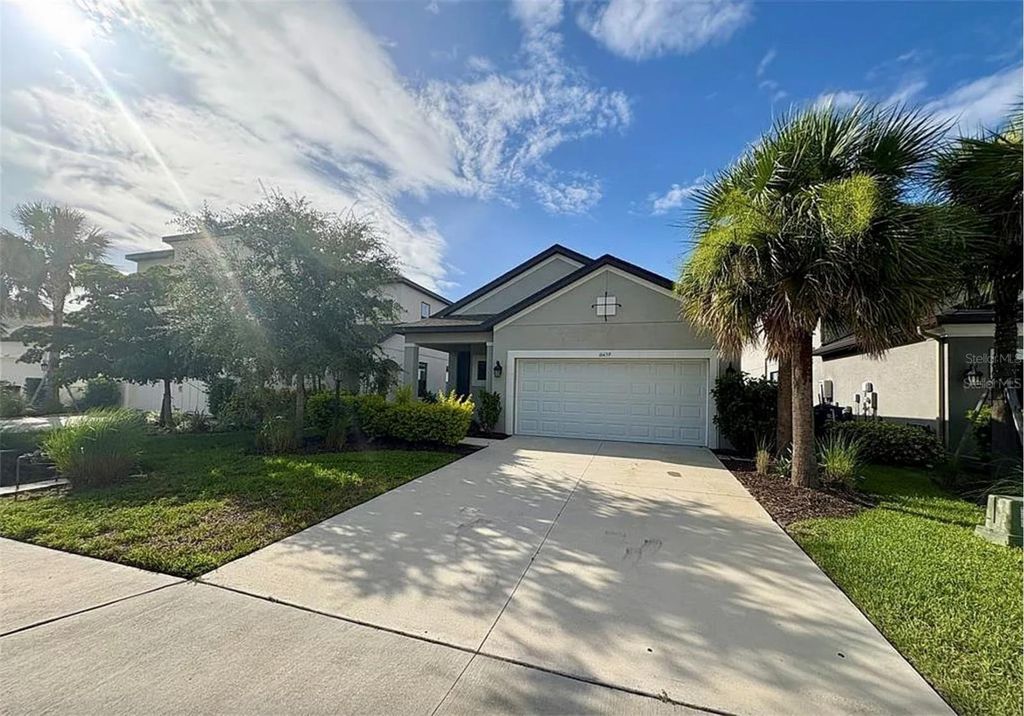 Image 27 of property listing at 16439 PAYNES MILL DRIVE, Bradenton, FL 34211