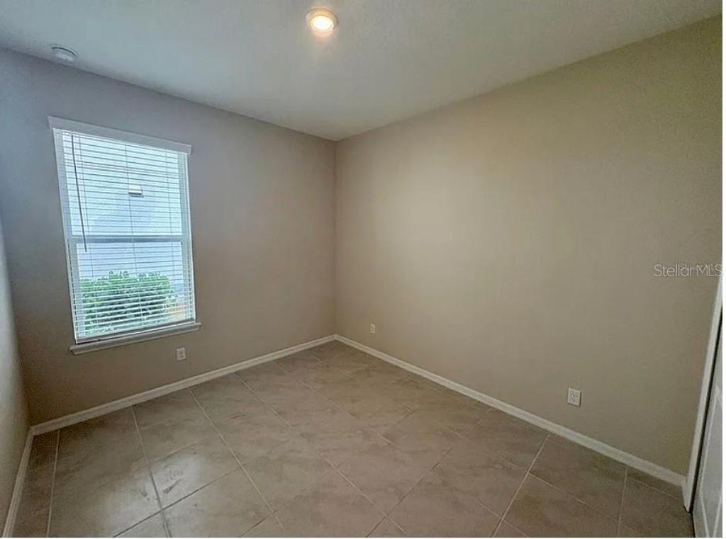 Image 6 of property listing at 16439 PAYNES MILL DRIVE, Bradenton, FL 34211