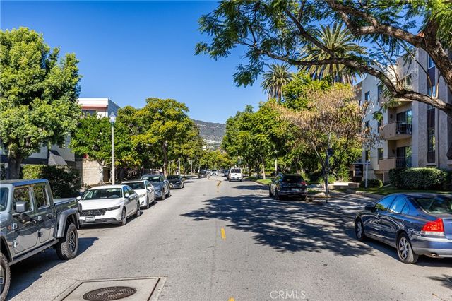 310 N Jackson 326, Glendale, CA 91206