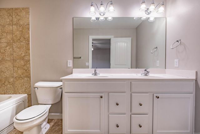 104 Venezia, Maumelle, AR 72113