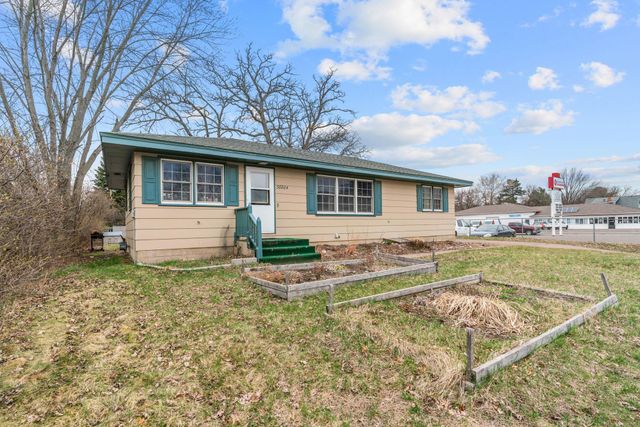 38804 8th Avenue, North Branch, MN 55056