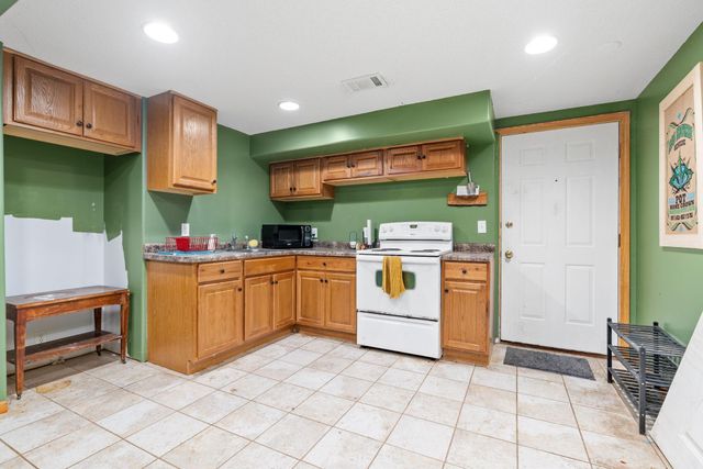 38804 8th Avenue, North Branch, MN 55056